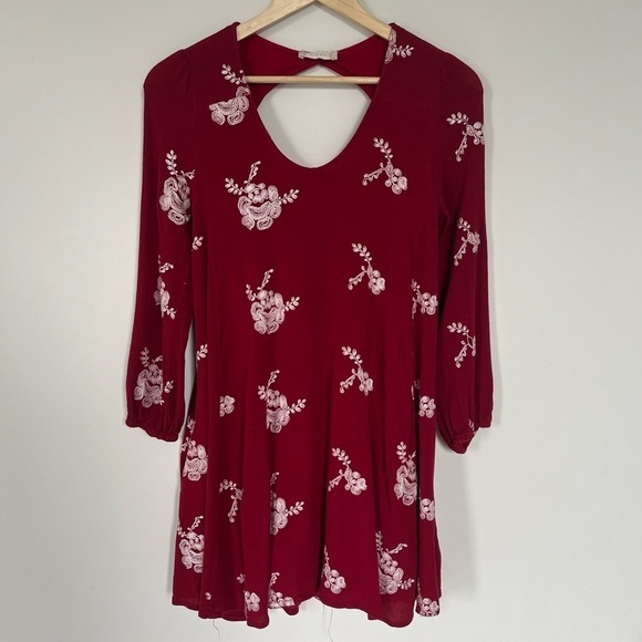 Red Mini Dress Embroidered White Florals Bohemian Alter’d State Size Small - Picture 8 of 12